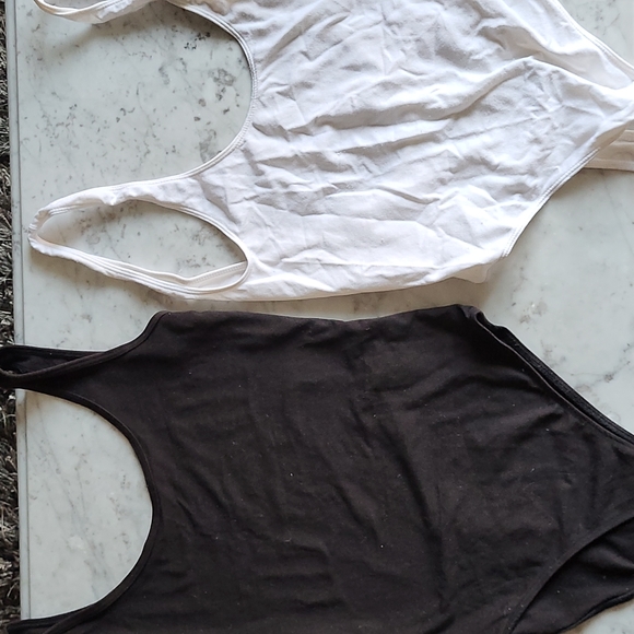 BODYSUITS $10 each (Various Styles) - Picture 7 of 8